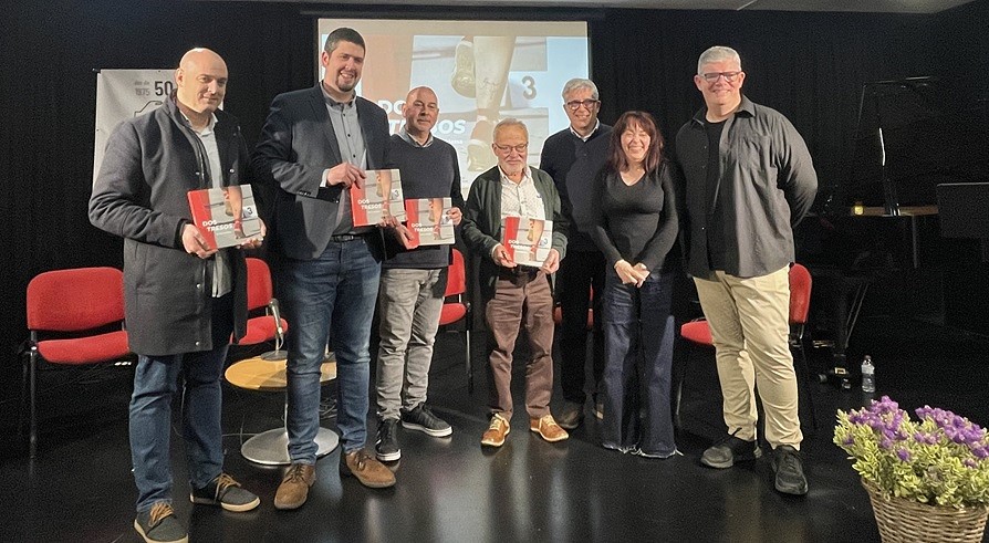 Dos Tresos- Grup Presentació 2 W